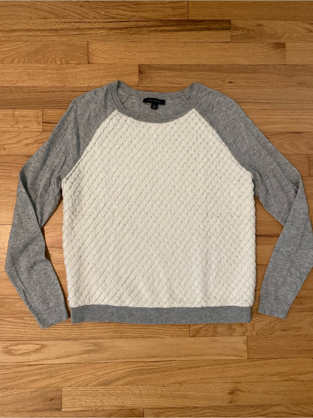 Ann Taylor Wool Blend Raglan Crewneck Sweater Medium